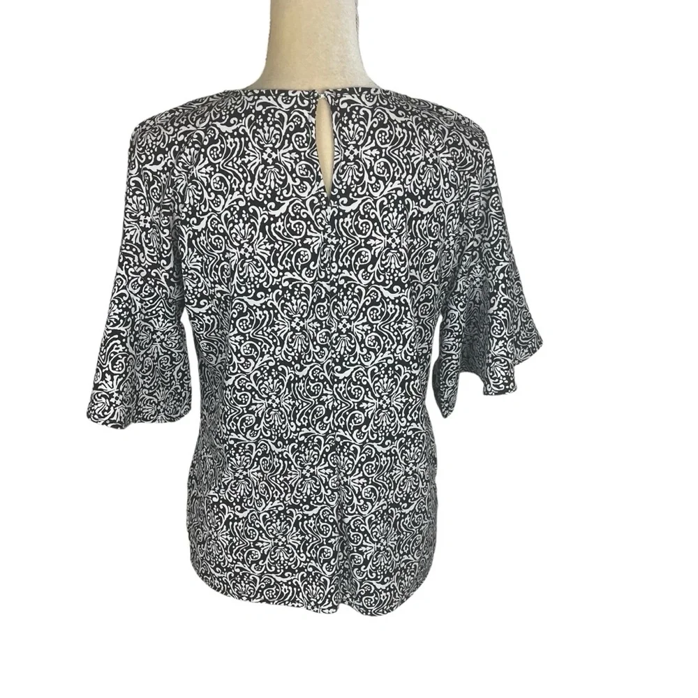 Ann Taylor Short Bell Sleeve Blouse Black White Paisley Scroll Size Small petite - Picture 4 of 11